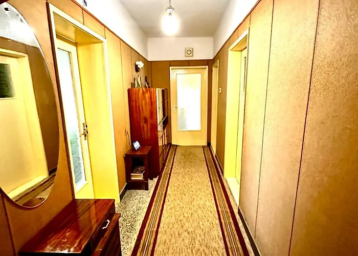 Ssenyange Apartment *